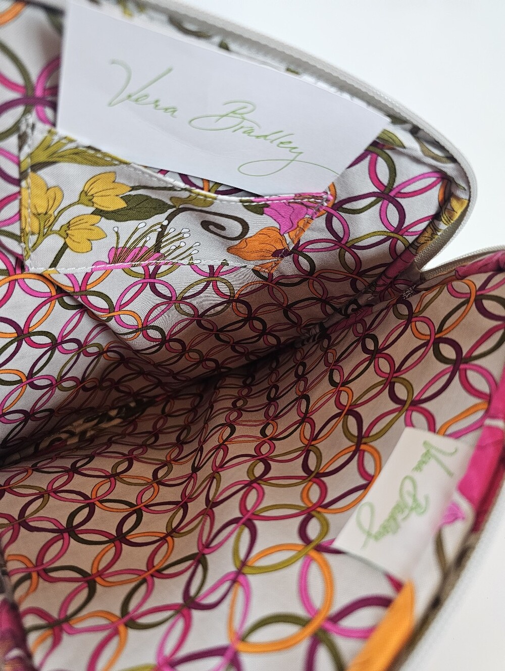 Title: Vera Bradley Floral Tablet Sleeve Case 10.5 x 8.5 Quilted Zip Padded NWOT - Picture 4 of 5